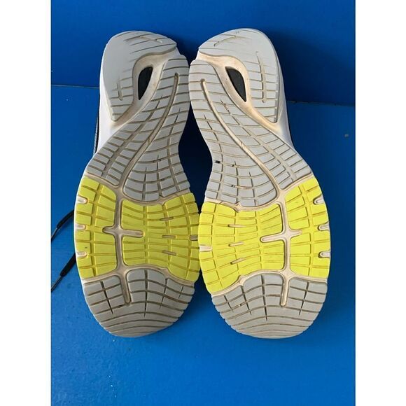 New Balance Mens 860 V10 M860D10 Gray Black Volt Running Shoe Sneakers Size 13 - Picture 5 of 6